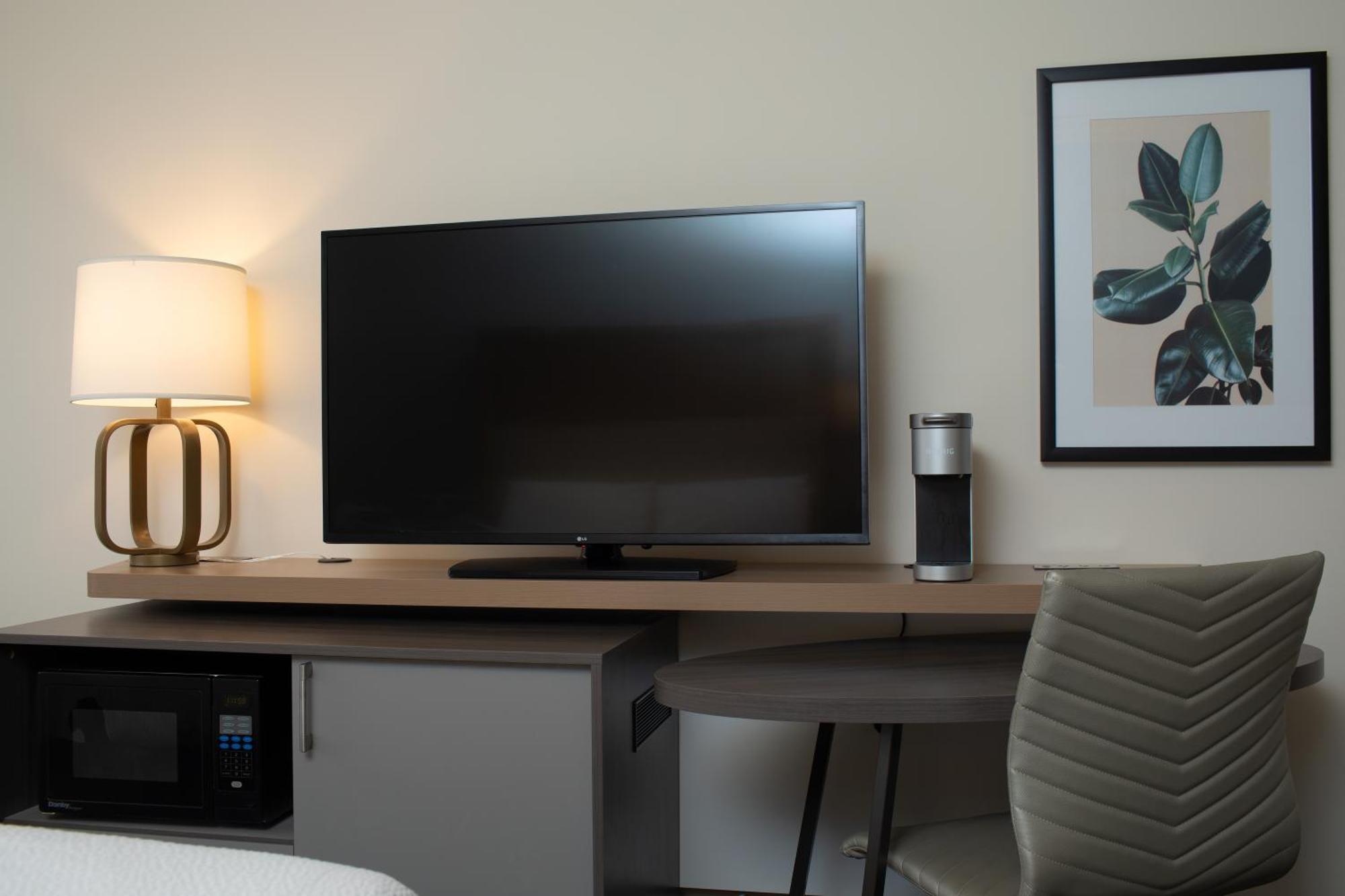 Holiday Inn Victoria - Elk Lake By Ihg Saanich Buitenkant foto